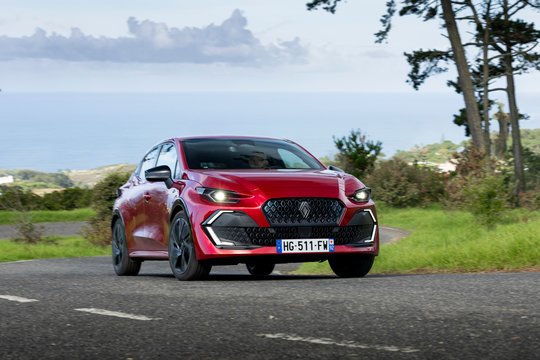 2025 m. „Renault Clio“ testas: kuo ypatingas populiariausias prancūziškas modelis