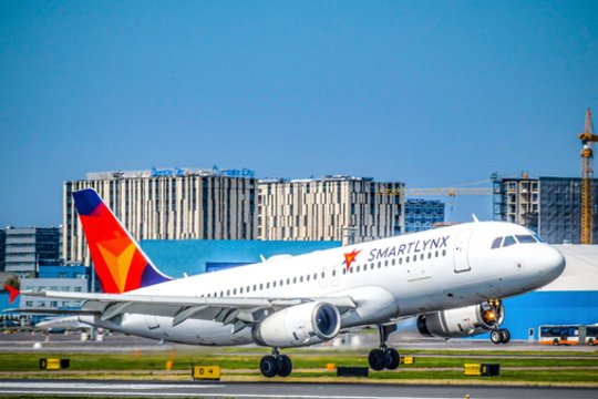 Gedimino Žiemelio valdyta įmonė Latvijoje nutraukia veiklą: skraidė 33 metus