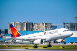 Gedimino Žiemelio valdyta įmonė Latvijoje nutraukia veiklą: skraidė 33 metus