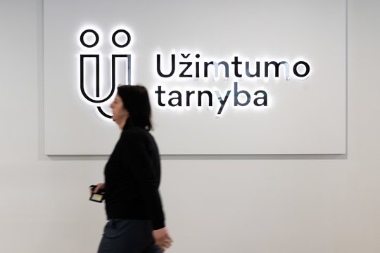 Daugiau nei 30 metų veikusi transporto įmonė atleidžia beveik visus darbuotojus