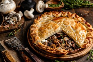 Laukia labiau nei dovanų: šis grybų pyragas tapo firminiu švenčių patiekalu
