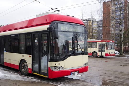 Dėl sutrikusio eismo Gariūnų g. – įspėjimas ir viešojo transporto keleiviams