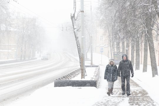 Sinoptikai perspėja gyventojus dėl artėjančio snygiaus: atsakė, ko laukti