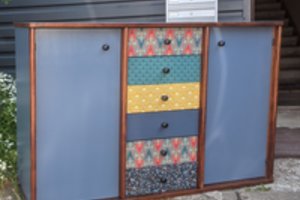 Dirbtuvėse senos padangos tampa stilingais pufais: Robertos istorija įkvepia atnaujinti baldus savarankiškai