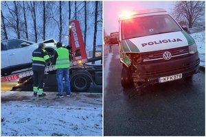 Vilniaus pakraštyje į avariją pakliuvo policijos pareigūnai – nukentėjo moteris ir du policininkai