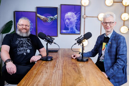 Kaip dirbtinis intelektas pasitarnauja rašytojams: tai gali pakišti ir koją