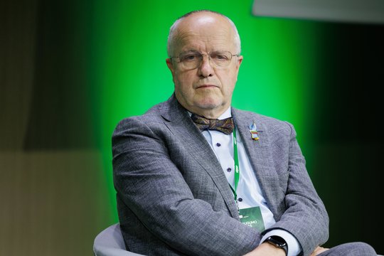 J. Olekas apie ES Teisingumo Teismo sprendimą dėl tos pačios lyties santuokų: jį vykdysime