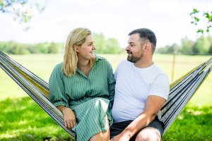 Vis daugiau žmonių svarsto apie vaikų globą ar įvaikinimą