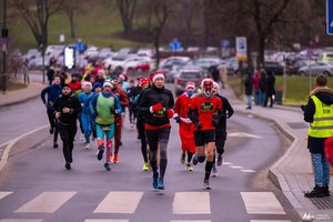 Kad bėgimas žiemą nesustotų: kaip išvengti gerklės skausmo šaltuoju sezonu?