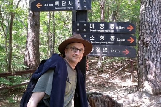 Knygą išleidęs A. Kumža: „Galėjau nuskęsti ledinėje Patagonijos upėje ar nugarmėti į Himalajų prarajas“