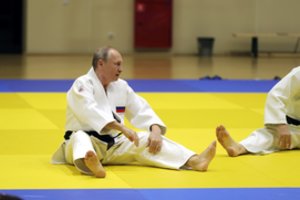 Rusijai leista grįžti į vienos sporto šakos turnyrus: priežastis – kelianti antakį