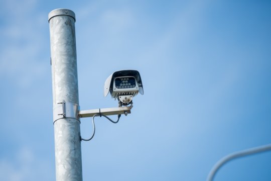 Kaune įrengta nauja vairuotojų pažeidimus fiksuojanti kamera