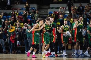 Neįtikėtina! Per 10 sekundžių 3 tritaškius pataikęs I. Sargiūnas išplėšė pergalę Lietuvai