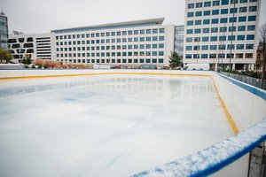 Kaune atidaroma čiuožykla po atviru dangumi