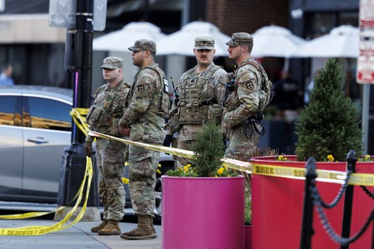 D. Trumpas: mirė viena iš trečiadienį pašautų Nacionalinės gvardijos karių