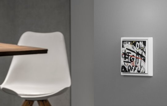 JUNG UNIQUE x „Ippolito Fleitz Group“ partnerystė: jungikliai, kurie turi ne tik funkcinę reikšmę