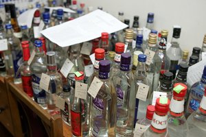 Bedarbiui neteisėta prekyba „naminuke“ ir dyzelinu – atsirūgo: rado ir daugiau pažeidimų