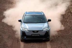 „Subaru“ pristato naujos kartos elektrinius SUV: štai ką siūlo „Solterra“ ir „Uncharted“ modeliai