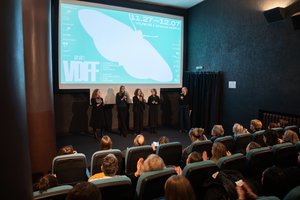 Atidarytas Vilniaus dokumentinių filmų festivalis: tikrovės ir vaizduotės atspindžiai ekrane – nuo politinių įtampų iki ekologinių atvaizdų 