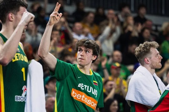 Per naktį didvyriu tapęs I. Sargiūnas įkvėpė erotinių prekių parduotuvę