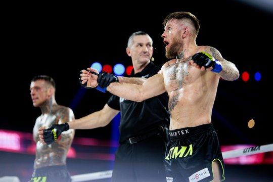 „Kitam gyvenime su***“: UTMA ringe ginčijosi dėl „TikTok“, bet sukūrė įspūdingą kovą