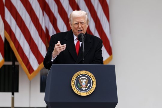 D. Trumpas: Venesuelos oro erdvė turėtų būti laikoma visiškai uždaryta