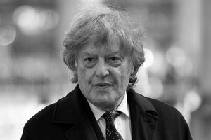 Mirė garsus dramaturgas, filmo „Įsimylėjęs Šekspyras“ scenarijaus autorius Tomas Stoppardas