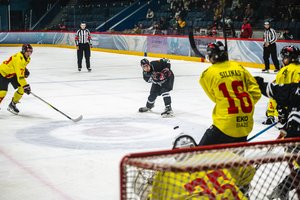 T. Kumeliauskas ledo ritulio derbyje padovanojo pergalę „Energijai“