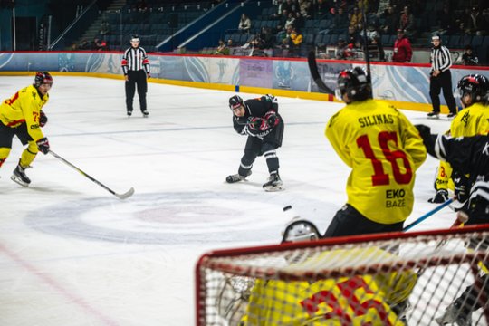 T. Kumeliauskas ledo ritulio derbyje padovanojo pergalę „Energijai“