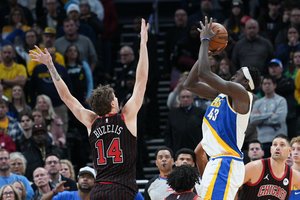 Lemiamoje atakoje – pergalingas metimas per M. Buzelį