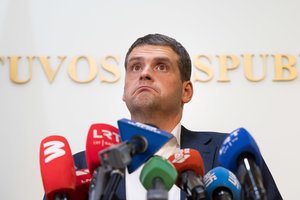 Ekspertai kritiškai vertina R. Žemaitaičio išsišokimus prieš žurnalistus: chuliganiška elgsena