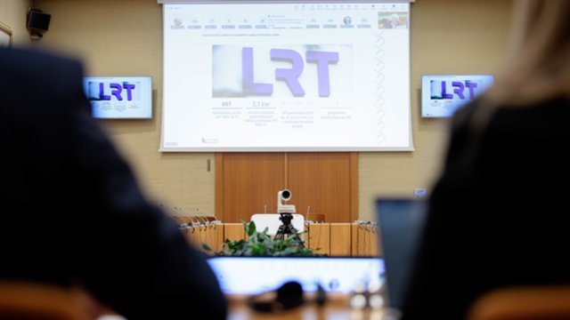 Dėl LRT situacijos esminiu žaidėju mato socialdemokratus: prisidengiama R. Žemaitaičiu