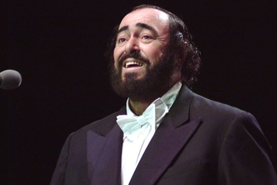 Po miesto mero sprendimo – L. Pavarotti našlės įsiūtis: „Taip negalima“