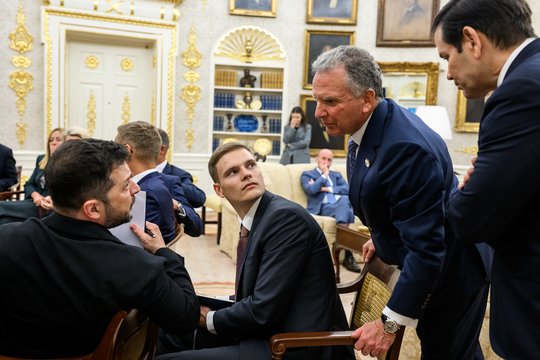 Žurnalistas: S. Witkoffas ir J. Kushneris atšaukė Briuselyje planuotą susitikimą su V. Zelenskiu