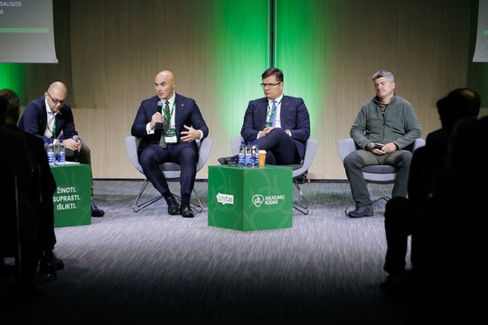 Ekspertas perspėja – Rusija naudojasi informacine galia: paveikti nuolaidžiaujame