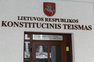 KT priėmė nagrinėti parlamentarų skundą dėl „čekutininkams“ aktualių BK pataisų