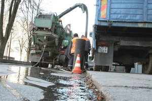 Sovietiniai vamzdžiai po pastatais virsta tikra bomba: brėžiniuose jų – nė pėdsako