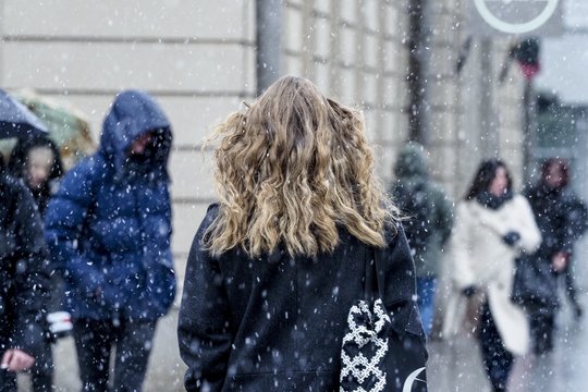 Sinoptikai įspėja, kokius orus atneš anticiklonas: vienur – krituliai, kitur – ir snaigės