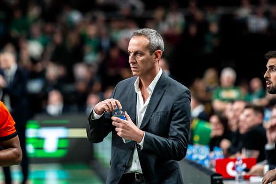 „Svajonės išsipildymas“: po „Žalgirio“ sutriuškinimo „Maccabi“ trenerio akys spindėjo ne tik dėl pergalės