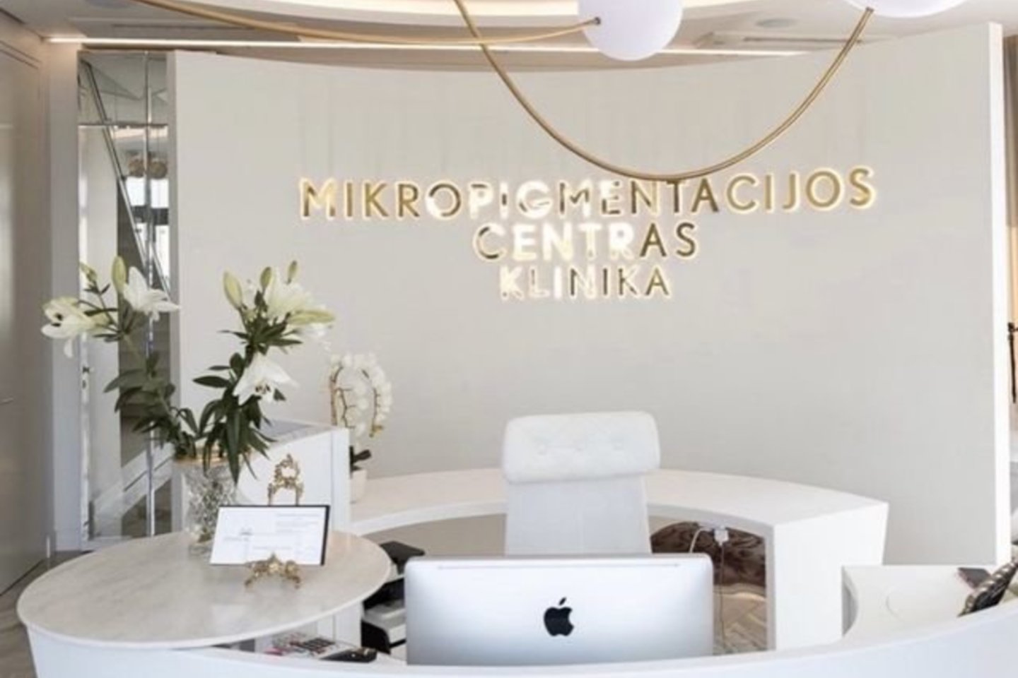 Kaune esanti klinika „Mikropigmentacijos centras“ siūlo šventinį pasiūlymą – profesionalią grožio procedūrą arba dovanų kuponą itin palankiomis sąlygomis.