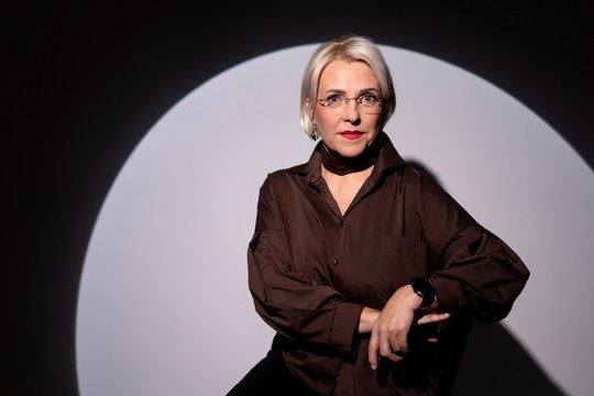 „Rinkos aikštė“ redaktorė Kristina Kasparavičė: „Kai pasakome tiesą – pasaulis priartėja prie teisingumo“