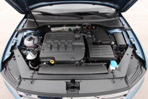 Automobilių rinkoje – nauji šūviai: prieš Vokietijos gigantų įgeidį stojo Švedijos galiūnai