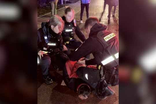 Kauniečiai susivienijo: plinta vaizdo įrašai, kaip buvo pagautas B. Mikutavičius