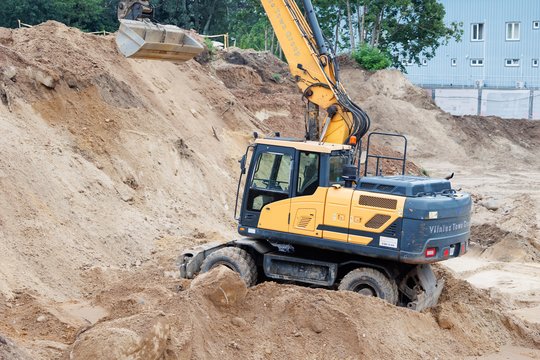 Siūloma neleisti įrenginėti karjerų arčiau kaip 300 metrų nuo gyvenamųjų ir kitų pastatų