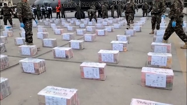 Peru konfiskavo 3,4 tonos kokaino: narkotikai buvo slepiami bananų siuntose, skirtose Belgijai