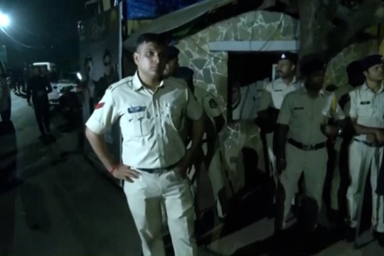 Naktiniame klube Indijoje kilo didžiulis gaisras: žuvo 25 žmonės, tarp jų buvo ir turistų