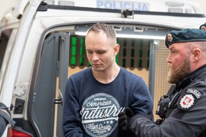 Merginų nužudymu kaltinamo B. Mikutavičiaus portretas: „Žmogus, kurio neįmanoma pastebėti minioje“ 