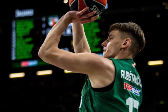 „Žalgiris“ be vargo susitvarkė su „Gargždų“ komanda