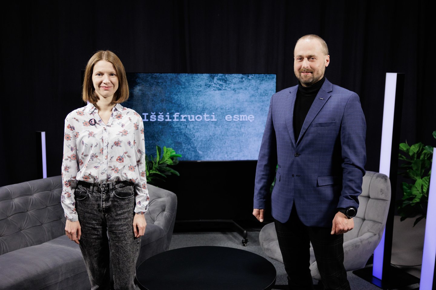 B.Davidonytė laidoje „Iššifruoti esmę su Dovydu Pancerovu“.<br>V.Skaraičio nuotr.