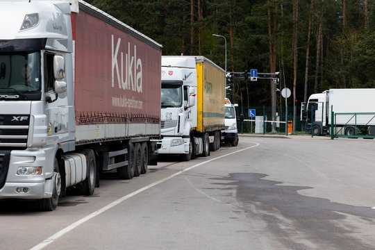  Vilkikų srautai į Baltarusiją nemažėja: akivaizdu, kad rizikos nėra įvertintos